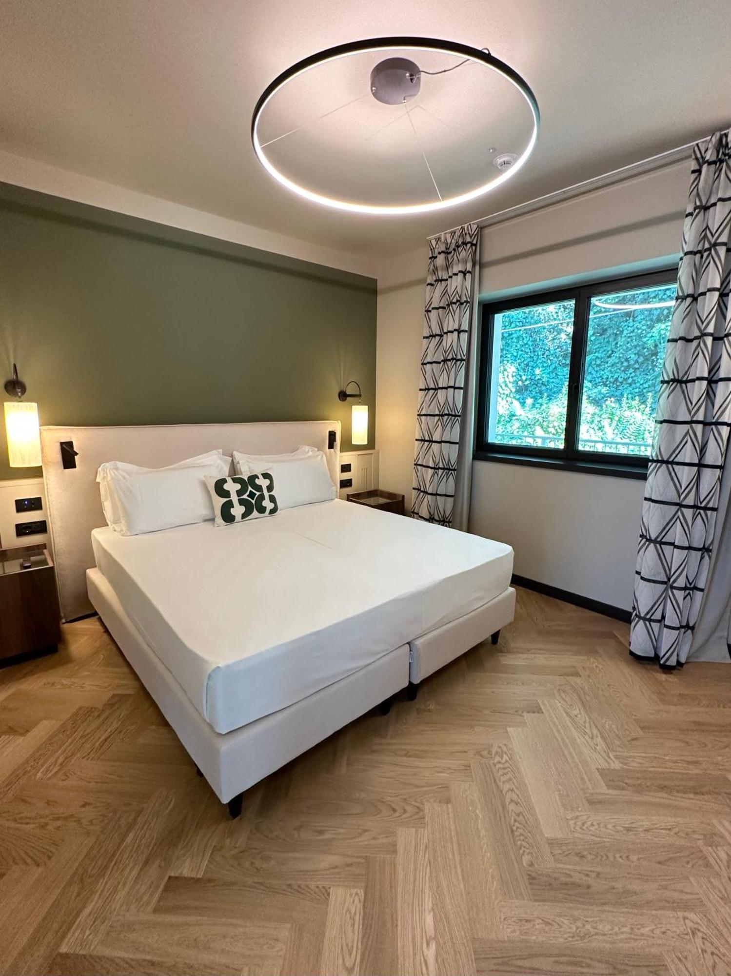 Maximilian Suites Триест Экстерьер фото