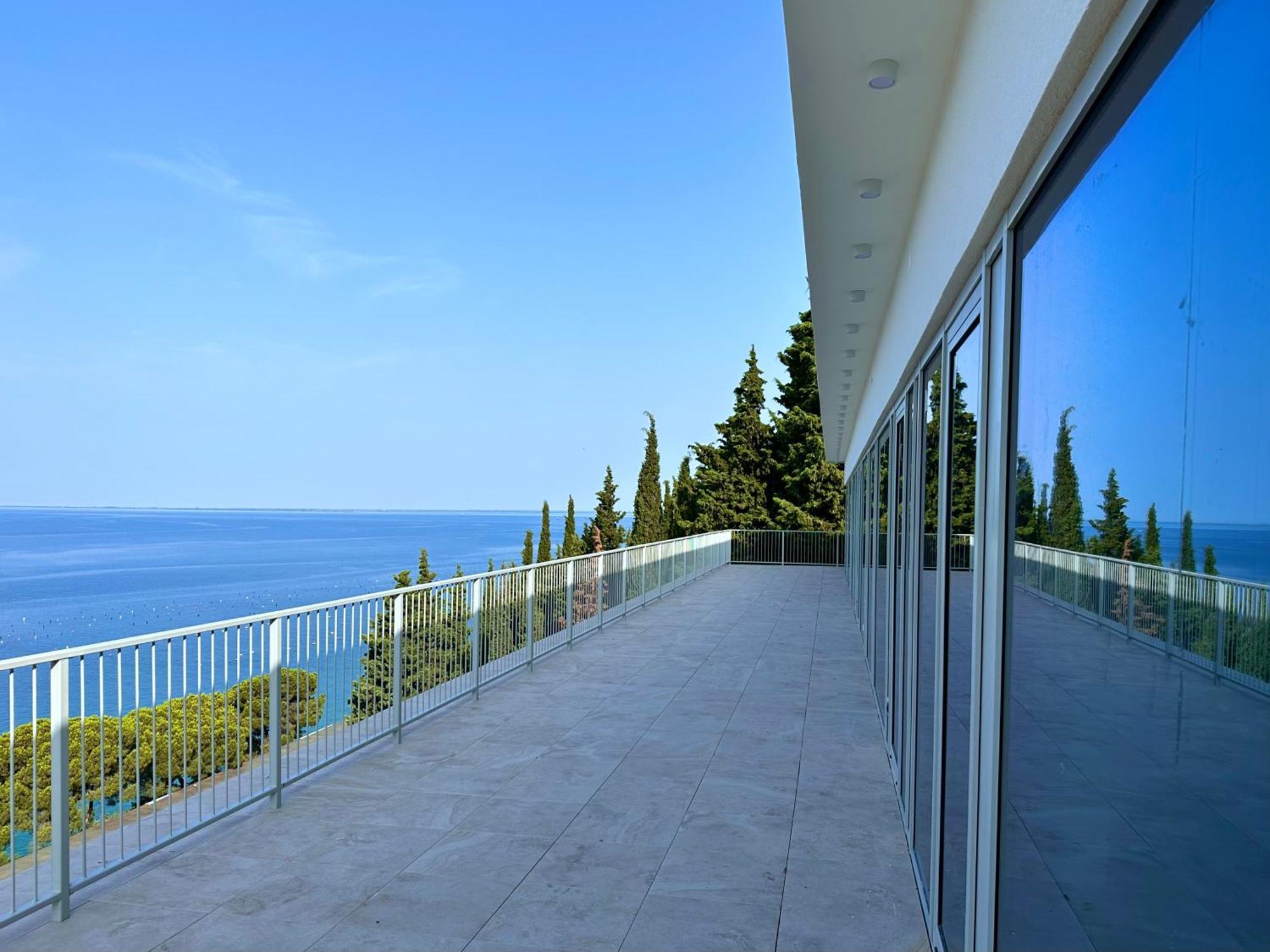 Maximilian Suites Триест Экстерьер фото